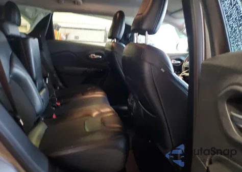 2021 Jeep Cherokee Latitude Plus from USA, damaged, VIN 1C4PJMLB6MD238482